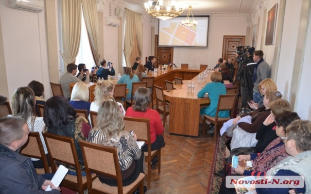 В Николаевском горсовете прошла презентация информсистемы «Градостроительный кадастр» Фото № 1 В Николаевском горсовете прошла презентация информсистемы «Градостроительный кадастр» Фото № 1
