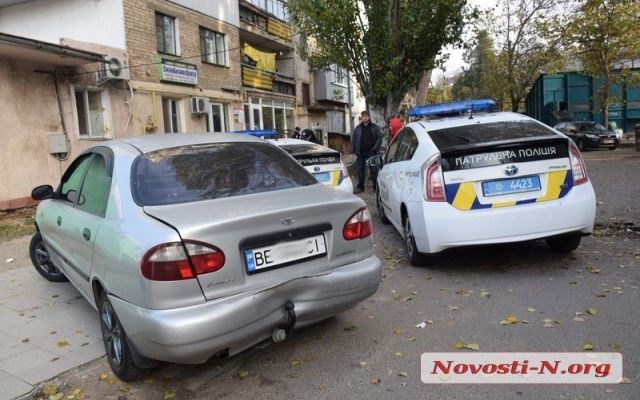 Начало недели выдалось не совсем удачным: на проспекте Мира авария с участием четырех машин Фото № 5 Начало недели выдалось не совсем удачным: на проспекте Мира авария с участием четырех машин Фото № 5