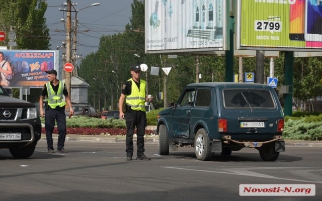 Нарушение правил дорожного движения привело к аварии Фото № 1 Нарушение правил дорожного движения привело к аварии Фото № 1
