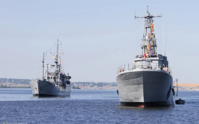 В Николаеве отмечают День Военно-Морских Сил Вооруженных Сил Украины Фото № 14 В Николаеве отмечают День Военно-Морских Сил Вооруженных Сил Украины Фото № 14