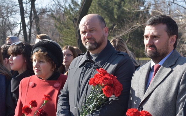 Жители Николаева почтили память Великого Кобзаря Фото № 13 Жители Николаева почтили память Великого Кобзаря Фото № 13