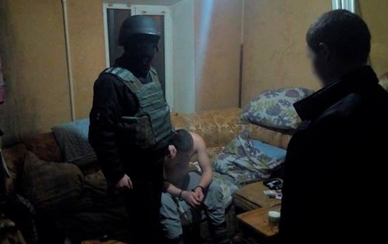 Николаевская группа наркодельцов занималась изготовлением и сбытом опасных наркотиков по всей Украины Фото № 2 Николаевская группа наркодельцов занималась изготовлением и сбытом опасных наркотиков по всей Украины Фото № 2