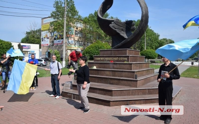 В Николаеве почтили память жертв геноцида крымско-татарского народа Фото № 7 В Николаеве почтили память жертв геноцида крымско-татарского народа Фото № 7