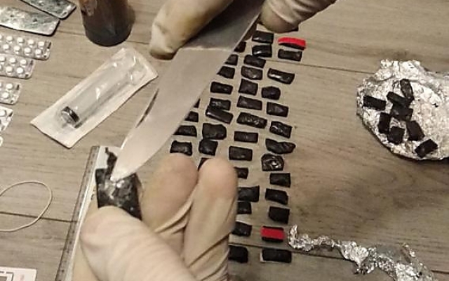В Николаевской области задержали преступную группу, которая занималась закладками наркотиков по всей Украине Фото № 1 В Николаевской области задержали преступную группу, которая занималась закладками наркотиков по всей Украине Фото № 1