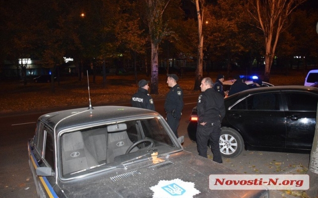 Девушка из ревности подрезала своего любимого Фото № 2 Девушка из ревности подрезала своего любимого Фото № 2