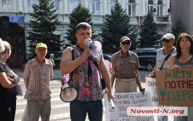 Жители Николаева требуют остановить строительство в сквере Фото № 2 Жители Николаева требуют остановить строительство в сквере Фото № 2