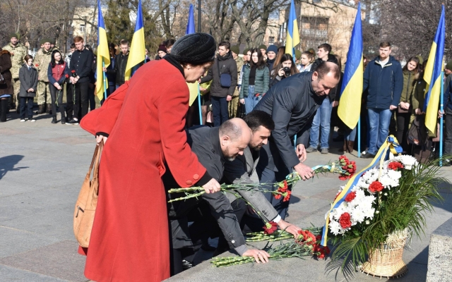 Жители Николаева почтили память Великого Кобзаря Фото № 8 Жители Николаева почтили память Великого Кобзаря Фото № 8