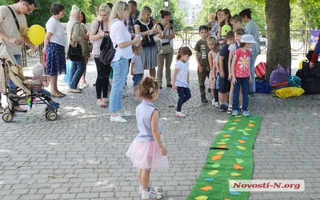 В Николаеве состоялся праздник для детей с проблемами слуха Фото № 2 В Николаеве состоялся праздник для детей с проблемами слуха Фото № 2