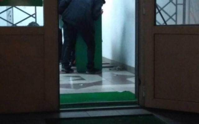 В центре Николаева обстреляли предпринимателя Фото № 0 В центре Николаева обстреляли предпринимателя Фото № 0