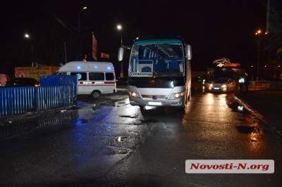 На Богоявленском проспекте авария, автобус сбил женщину-пешехода Фото № 1 На Богоявленском проспекте авария, автобус сбил женщину-пешехода Фото № 1