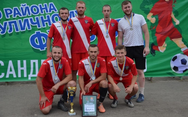 Завершился Второй турнир «Кубок Заводского района по уличному футболу» Фото № 7 Завершился Второй турнир «Кубок Заводского района по уличному футболу» Фото № 7