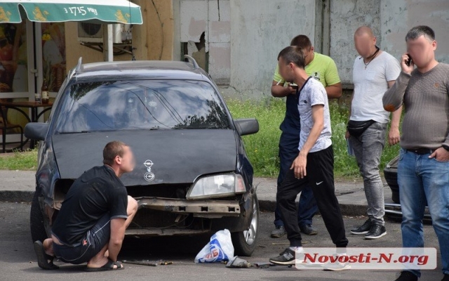 После лобового столкновения водители оформили европротокол Фото № 2 После лобового столкновения водители оформили европротокол Фото № 2