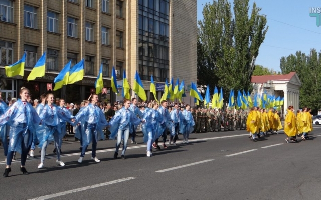 На Соборной площади состоялась Торжественная церемония поднятия большого Государственного Флага Украины Фото № 10 На Соборной площади состоялась Торжественная церемония поднятия большого Государственного Флага Украины Фото № 10
