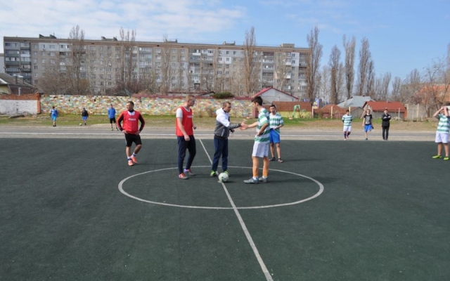В Лесках прошел традиционный турнир Лиги уличного футбола Фото № 1 В Лесках прошел традиционный турнир Лиги уличного футбола Фото № 1