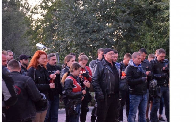 В Международный день памяти погибших мотоциклистов николаевские байкеры почтили память своих друзей Фото № 1 В Международный день памяти погибших мотоциклистов николаевские байкеры почтили память своих друзей Фото № 1