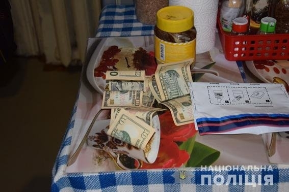 В Николаеве задержали женщин-сутенеров, содержавших бордель для иностранцев Фото № 3 В Николаеве задержали женщин-сутенеров, содержавших бордель для иностранцев Фото № 3