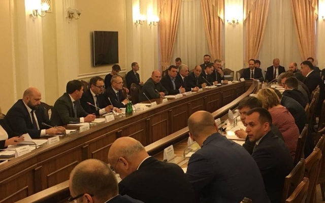 На реконструкцию системы светосигнального оборудования Николаевского аэропорта выделят 31 миллион гривен Фото № 1 На реконструкцию системы светосигнального оборудования Николаевского аэропорта выделят 31 миллион гривен Фото № 1