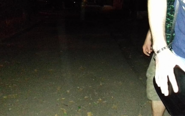 На Чкалова мужчина провалился в люк Фото № 1 На Чкалова мужчина провалился в люк Фото № 1