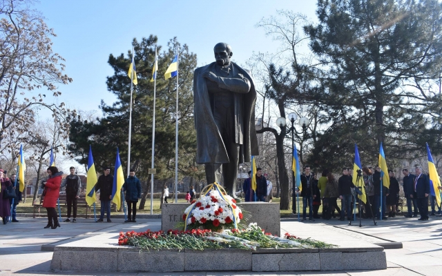 Жители Николаева почтили память Великого Кобзаря Фото № 3 Жители Николаева почтили память Великого Кобзаря Фото № 3