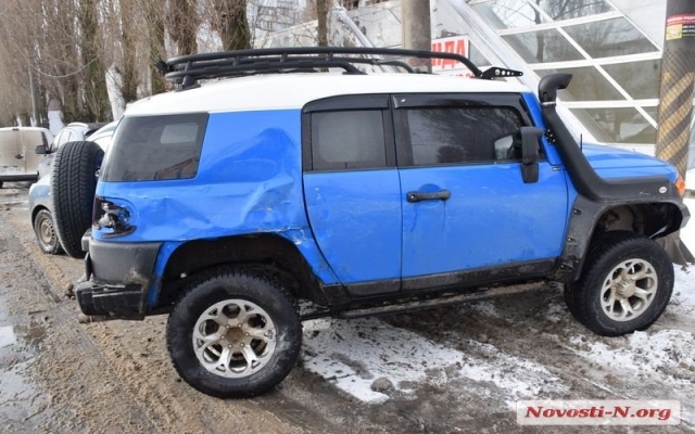 На Космонавтов столкнулись сразу четыре автомобиля Фото № 7 На Космонавтов столкнулись сразу четыре автомобиля Фото № 7