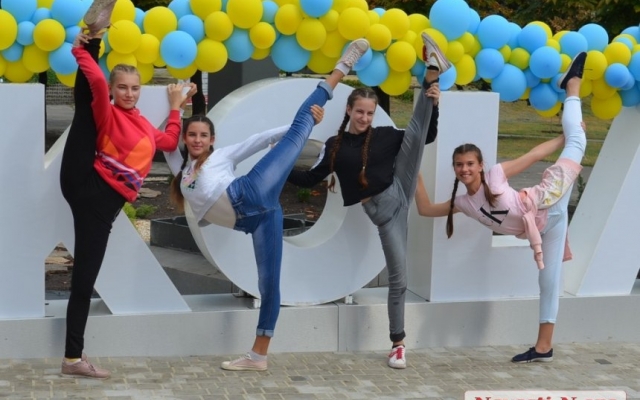 На Соборной ко Дню города открыли новый арт-объект - I like Mykolaiv и мини-парк в виде карты города Фото № 12 На Соборной ко Дню города открыли новый арт-объект - I like Mykolaiv и мини-парк в виде карты города Фото № 12