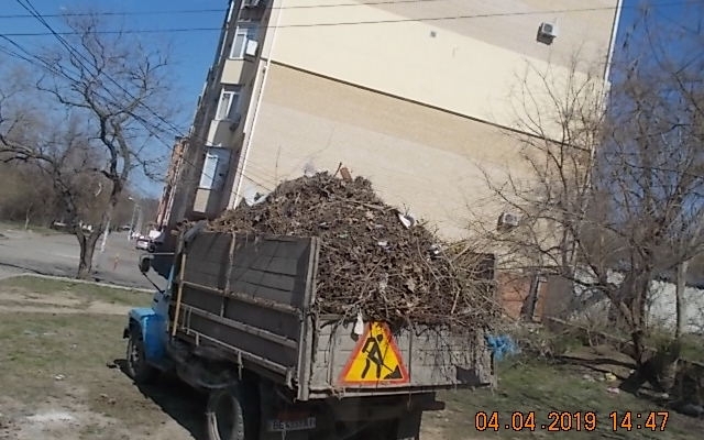В Заводском районе убрали несанкционированные свалки мусора Фото № 0 В Заводском районе убрали несанкционированные свалки мусора Фото № 0