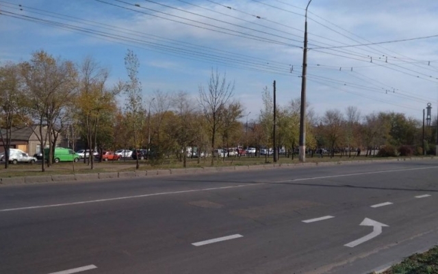 В Николаеве перекрыта дорога на Херсонское шоссе: ведутся ремонтные работы, образовалась большая автопробка Фото № 4 В Николаеве перекрыта дорога на Херсонское шоссе: ведутся ремонтные работы, образовалась большая автопробка Фото № 4