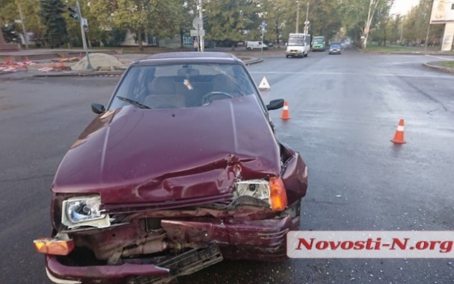 Утренняя авария на Центральном проспекте, пострадал ребенок Фото № 0 Утренняя авария на Центральном проспекте, пострадал ребенок Фото № 0