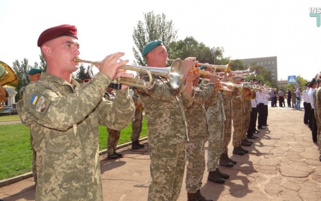 На Соборной площади состоялась Торжественная церемония поднятия большого Государственного Флага Украины Фото № 4 На Соборной площади состоялась Торжественная церемония поднятия большого Государственного Флага Украины Фото № 4