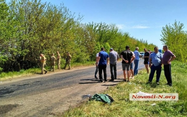 Жуткая авария на трассе: столкнулись зерновоз и два автобуса, более десятка пострадавших людей Фото № 14 Жуткая авария на трассе: столкнулись зерновоз и два автобуса, более десятка пострадавших людей Фото № 14