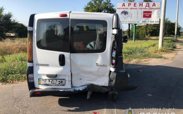 На Богоявленском проспекте столкнулись две иномарки, пострадали четыре человека Фото № 2 На Богоявленском проспекте столкнулись две иномарки, пострадали четыре человека Фото № 2