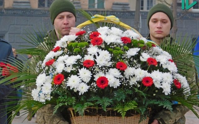 В Николаеве отмечают 74-ю годовщину освобождения города от фашистских захватчиков Фото № 3 В Николаеве отмечают 74-ю годовщину освобождения города от фашистских захватчиков Фото № 3