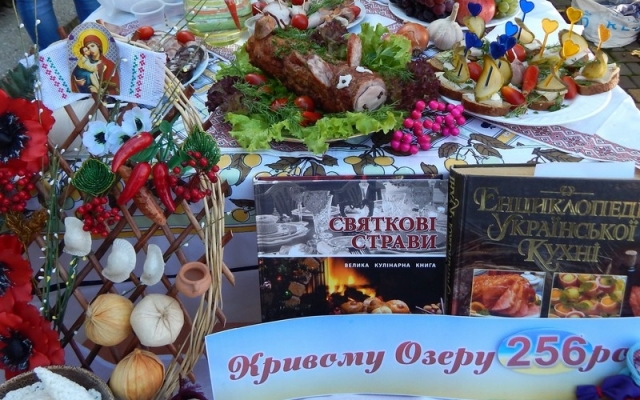 Кривоозерцы отметили День рождения родного города колбасным фестивалем Фото № 1 Кривоозерцы отметили День рождения родного города колбасным фестивалем Фото № 1