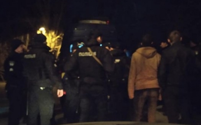 В николаевском парке «Юность» произошла массовая драка с участием несовершеннолетних Фото № 3 В николаевском парке «Юность» произошла массовая драка с участием несовершеннолетних Фото № 3