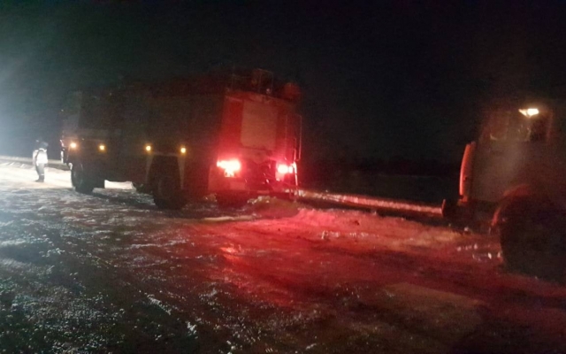 В сложных погодных условиях спасатели оказали помощь 345 гражданам Фото № 1 В сложных погодных условиях спасатели оказали помощь 345 гражданам Фото № 1