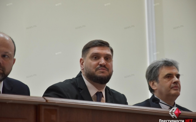 В Николаеве детям-сиротам и детям, лишенных родительской опеки, вручили сертификаты на квартиры Фото № 0 В Николаеве детям-сиротам и детям, лишенных родительской опеки, вручили сертификаты на квартиры Фото № 0