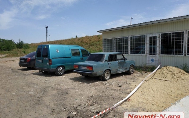На Кирова столкнулись два автомобиля Фото № 4 На Кирова столкнулись два автомобиля Фото № 4