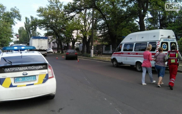На Измалкова произошла авария, пострадали пассажиры двух машин Фото № 4 На Измалкова произошла авария, пострадали пассажиры двух машин Фото № 4