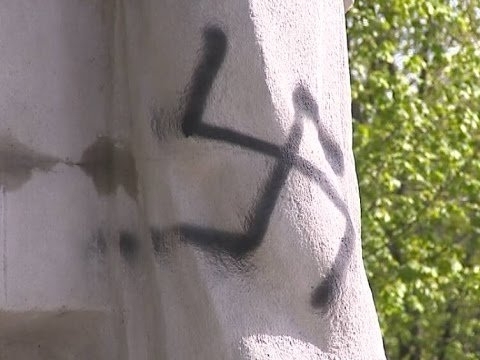 Во Врадиевском районе осквернили памятник на братской могиле расстрелянных евреев Фото № 0 Во Врадиевском районе осквернили памятник на братской могиле расстрелянных евреев Фото № 0
