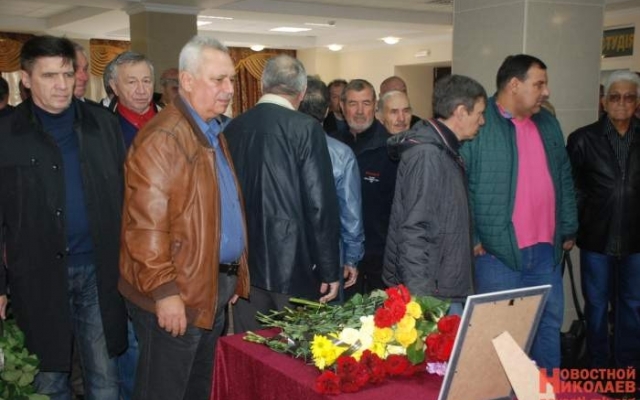 В Николаеве простились с зампредом горисполкома Иваном Бернаковым Фото № 6 В Николаеве простились с зампредом горисполкома Иваном Бернаковым Фото № 6