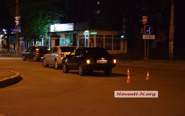 Авария на Центральном проспекте: автомобиль «ВАЗ» догнал и врезался в Opel Vectra Фото № 1 Авария на Центральном проспекте: автомобиль «ВАЗ» догнал и врезался в Opel Vectra Фото № 1