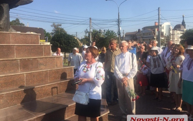 В Николаеве состоялся традиционный марш вышиванок Фото № 3 В Николаеве состоялся традиционный марш вышиванок Фото № 3