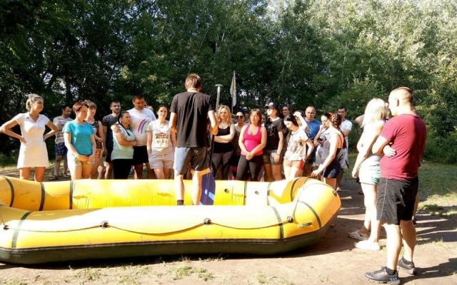 Сотрудники управления юстиции овладевали техникой водного слалома и играли в пейнтбол Фото № 2 Сотрудники управления юстиции овладевали техникой водного слалома и играли в пейнтбол Фото № 2