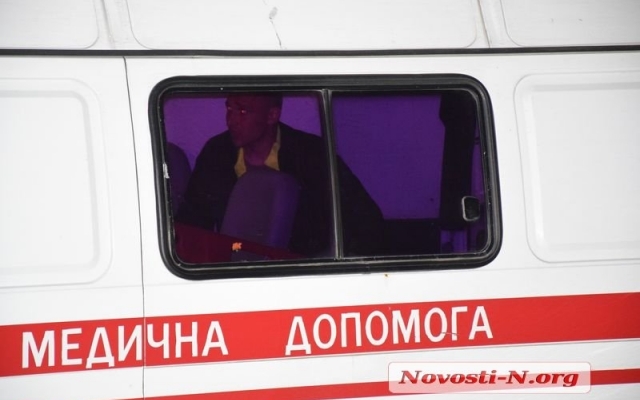 На Центральном проспекте столкнулись два автомобиля, есть пострадавшие Фото № 4 На Центральном проспекте столкнулись два автомобиля, есть пострадавшие Фото № 4