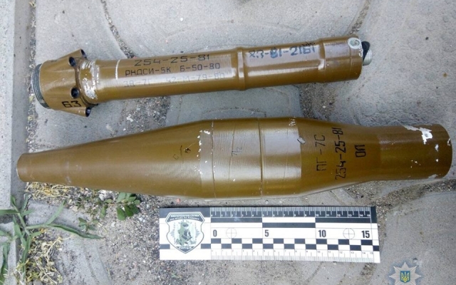 У мужчины нашли целый арсенал взрывчатки и боеприпасов Фото № 1 У мужчины нашли целый арсенал взрывчатки и боеприпасов Фото № 1