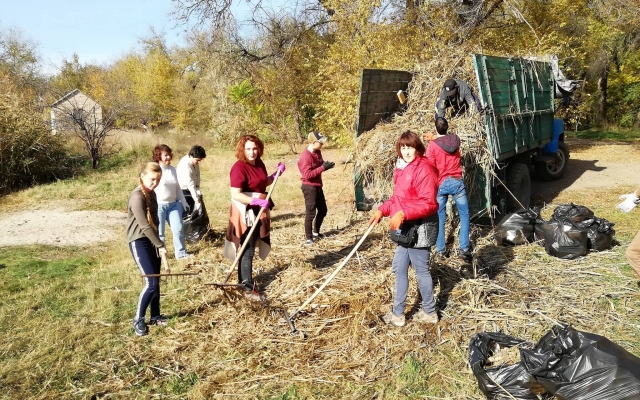 В Николаеве на реке Ингул открыли за счет «Общественного бюджета» деревянный пирс Фото № 5 В Николаеве на реке Ингул открыли за счет «Общественного бюджета» деревянный пирс Фото № 5