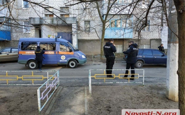 На Ленинградской произошел сильный пожар в многоэтажном жилом доме Фото № 2 На Ленинградской произошел сильный пожар в многоэтажном жилом доме Фото № 2
