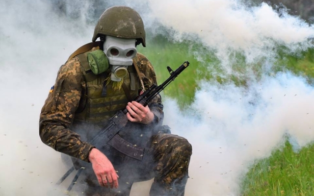 Молодые морпехи вместе с генерал-майором преодолели более восьми километров физических и психологических испытаний Фото № 24 Молодые морпехи вместе с генерал-майором преодолели более восьми километров физических и психологических испытаний Фото № 24