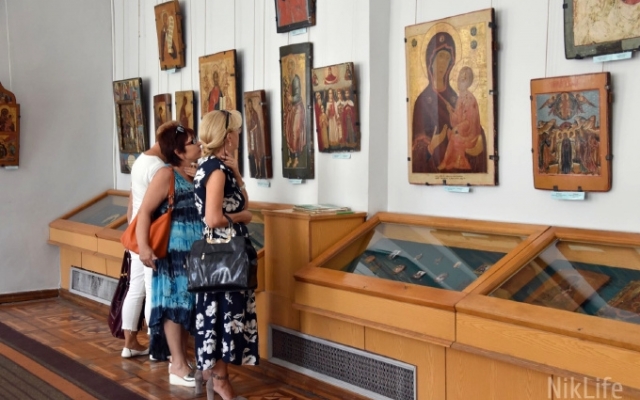 Отреставрировали центральную часть фасада Николаевского областного художественного музея имени В.В.Верещагина Фото № 19 Отреставрировали центральную часть фасада Николаевского областного художественного музея имени В.В.Верещагина Фото № 19