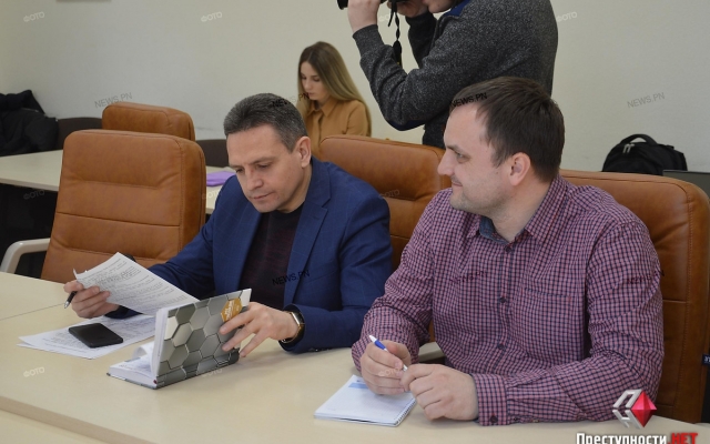 Городские власти пообещали в микрорайон Терновка пустить десять автобусов Фото № 5 Городские власти пообещали в микрорайон Терновка пустить десять автобусов Фото № 5